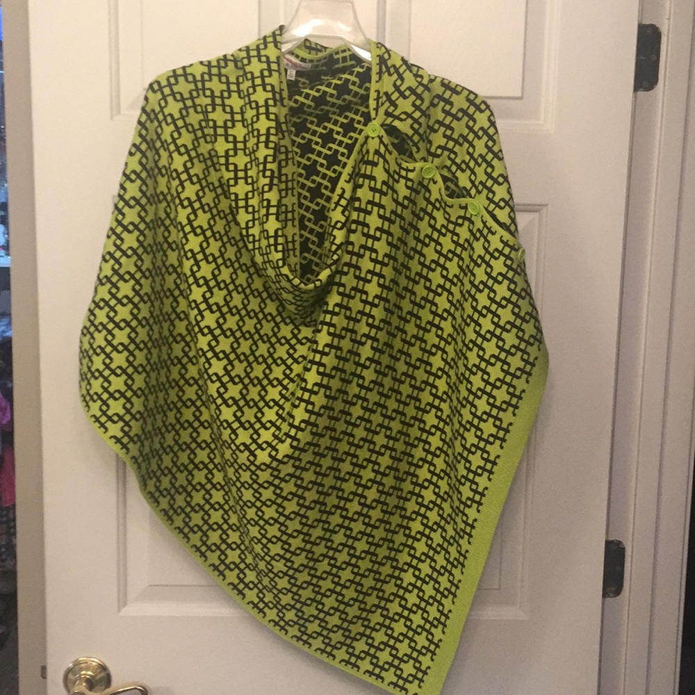 Crown & Ivy poncho wrap